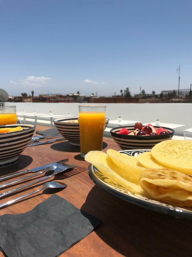 Riad Aicha Kitchen Bed and Breakfast Marrakesh Esterno foto